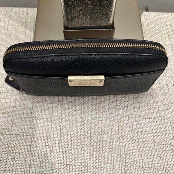 Jimmy Choo Leather Zip Around Wallet with Gold Logo Plaque - Picture 8 of 12